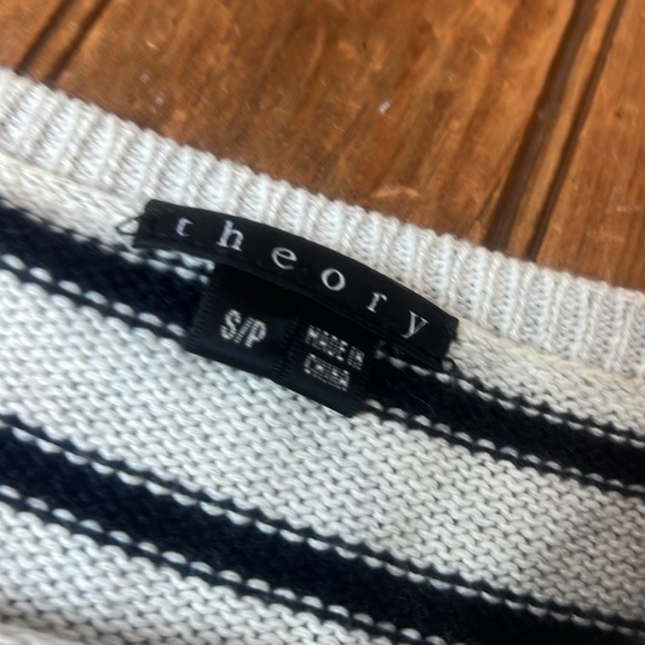 Women’s Theory Black and Tan Striped cotton cashmere wide neck Sweater - Picture 4 of 7